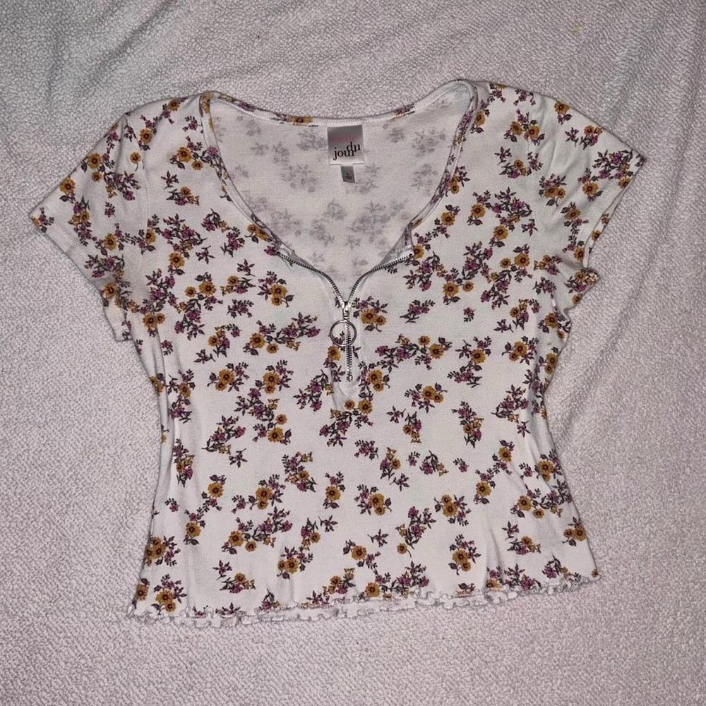 Belle Du Jour White and Brown Fitted Ribbed Blouse